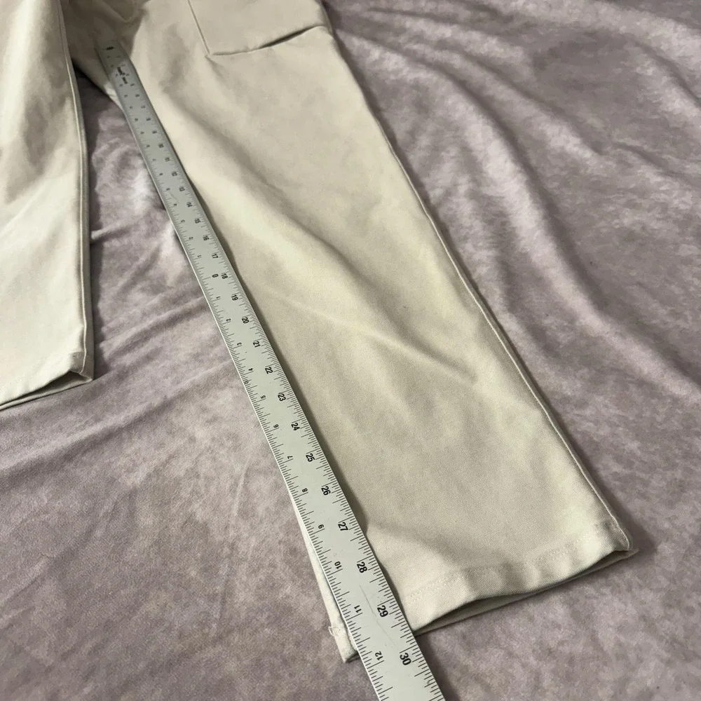 Lululemon Jogger Pants Womens XS Beige Elastic Waist Pockets‎ Stretch Athletic